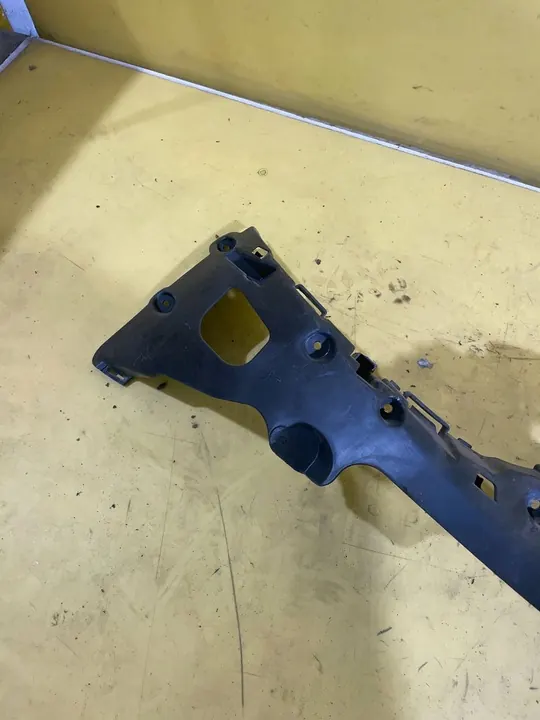 Ford Focus Främre Stötdämpare Förstärkning image 5