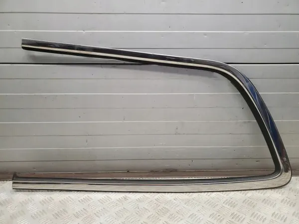 Chrysler Pacifica OEM 68227296AC Rechter achterpaneel image 2