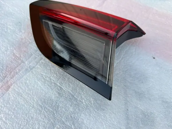 Luz trasera derecha Opel Corsa F image 2