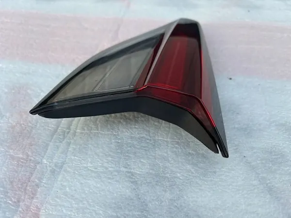 Luz trasera derecha Opel Corsa F image 5