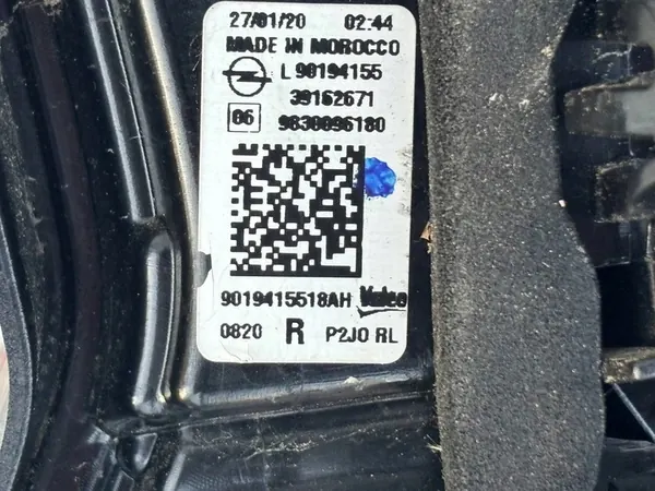 Luz trasera derecha Opel Corsa F image 9