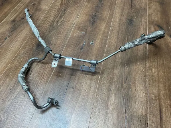 Turbo-Ölleitung Land Rover OEM CK5Q6K679AD - Gebraucht image 4