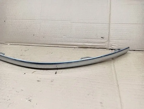 VW PASSAT B7 Krominen Puskuri Listan Oikea Takana 3AF807460 image 2