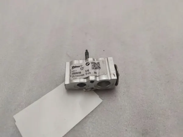 BMW A/C Expansionsventil OEM 6994989 - Gebraucht image 3