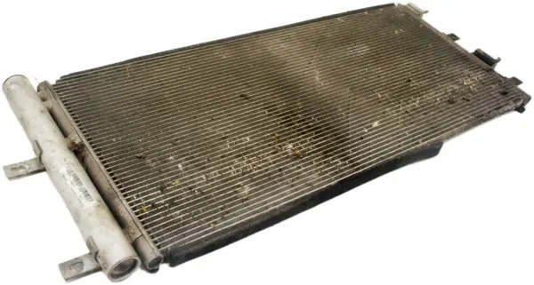 Condenseur AC OEM UV458 HG9H-19710-AB pour Ford Edge image 2