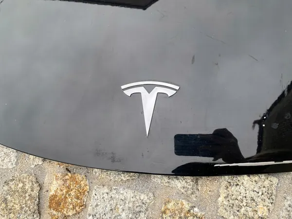 Original Framhuv TESLA MODEL 3 image 5