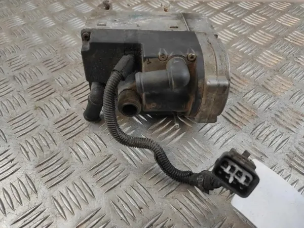 Webasto Toyota Avensis 25228105 2.2L Diesel 2005 image 4