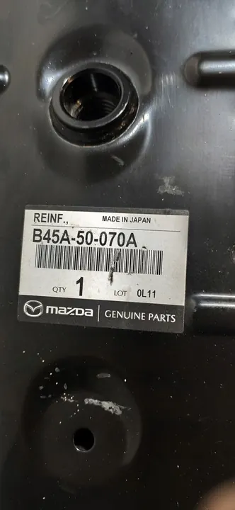 Bumperförstärkning Mazda III 3 BM image 4