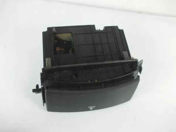 KIA Ceed Askfat OEM REGRGEHWRERG - Begagnad image 4