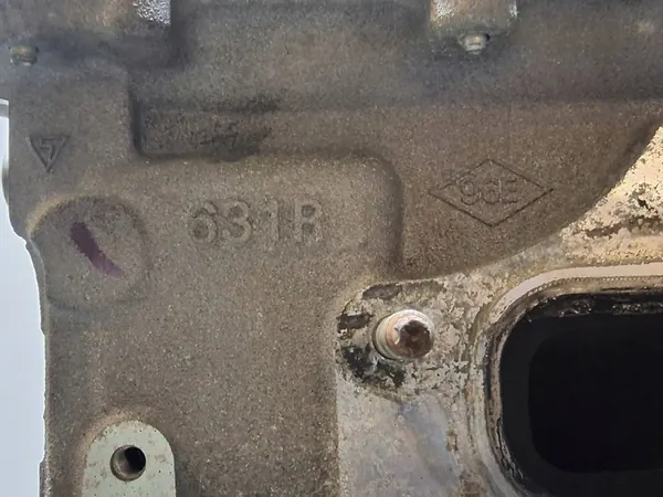 Moottori Dacia Sandero 110116559R image 8