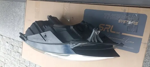 Oikea etuvalo VW Passat CC 2012- 3C8941754Q image 5