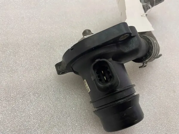 Buick Encore I 2019 Termostaatti OEM 25200455 image 4