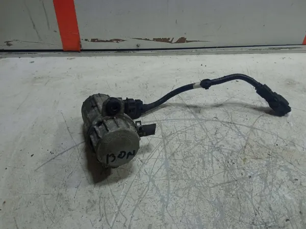Hyundai Vacuümpomp OEM 59100-S0000 - Gebruikt image 3