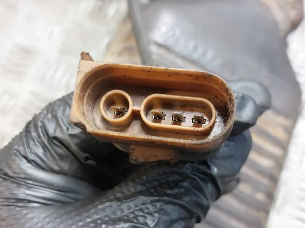 Catalyseur Audi A6 C5 2.4 V6 OEM 078906265P image 5