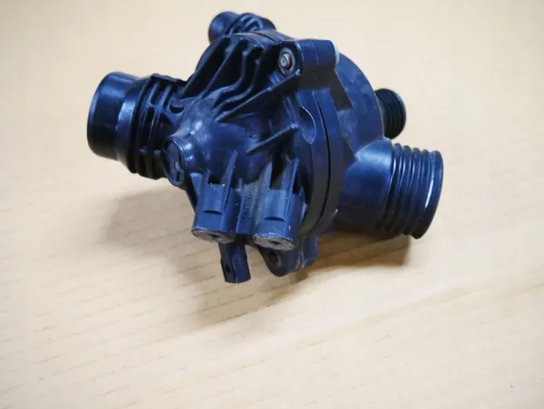 Thermostathuis OEM 7549476 voor BMW N52/N53 image 3