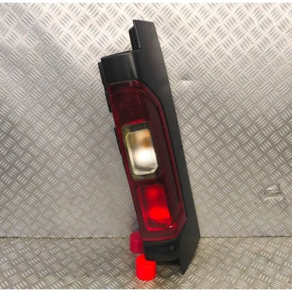 OEM 93450970 Rechte Heck-Ecke - Gebraucht image 2