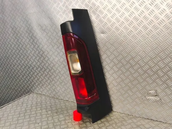 OEM 93450970 Rechte Heck-Ecke - Gebraucht image 4