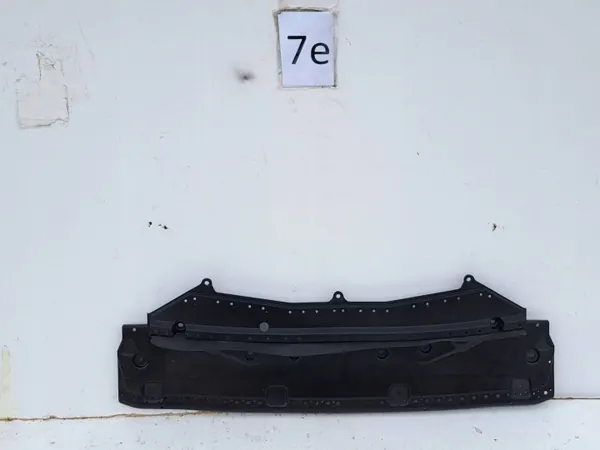 Suzuki Celerio Bumperschild OEM 71411-84M0 image 2