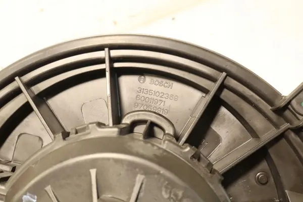 Ventilador VW GOLF VII LIFT 1.0TSI 5Q1819021E image 7