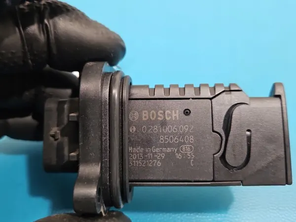 Sensor de Caudal BMW OEM 0281006092 para F30 2.0D image 3