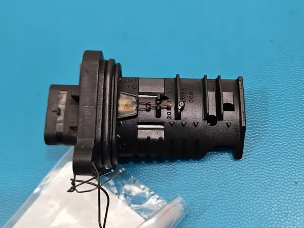 Sensor de Caudal BMW OEM 0281006092 para F30 2.0D image 4