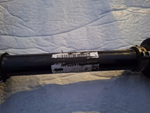 Fram vänster drivaxel BMW G30 G31 OEM 31609884747 image 2