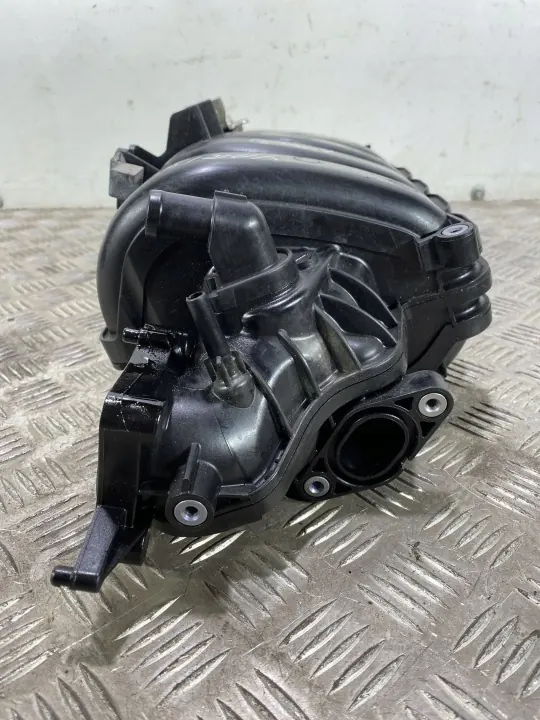 Colector de admisión FBZ21091 para Toyota Yaris 2013 image 6