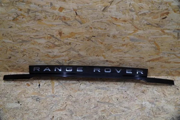 OEM K8D2-402A30-A Garniture Hayon pour Range Rover Evoque II image 2