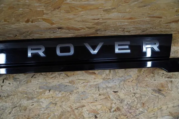 OEM K8D2-402A30-A Garniture Hayon pour Range Rover Evoque II image 4