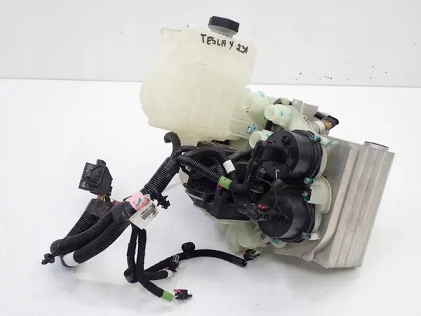 Pompe à chaleur climatisation Tesla Model Y image 2