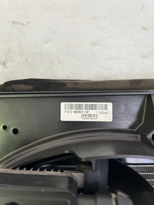 Radiator & Ventilator Set Ford OE OEM KOMPLET Focus MK3 image 3