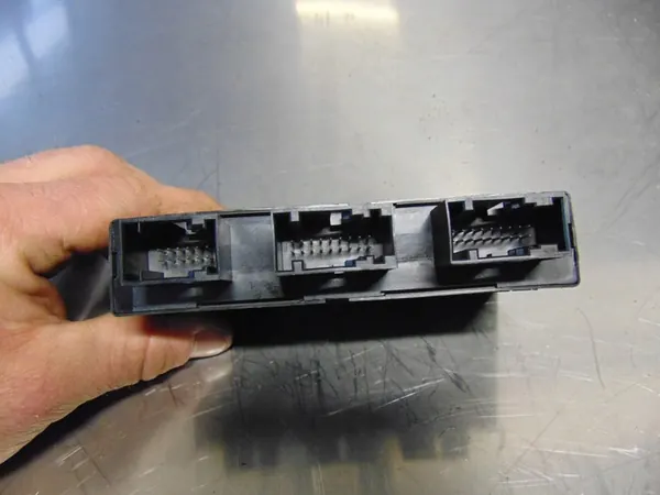 Módulo PDC BMW 5 E60 3.0L Diesel 2005 OEM 66216942677 image 2