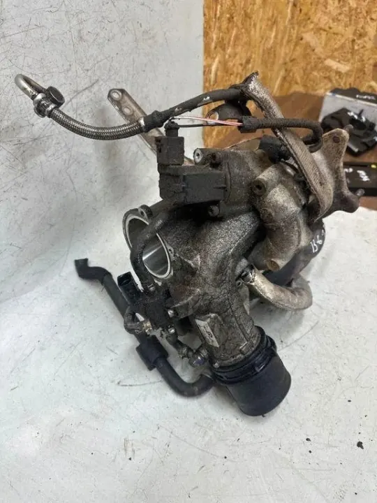 Turbo VW Passat B6 1.8L 06J145701L Used image 5