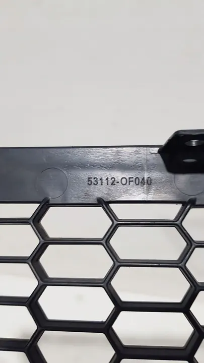 Grade de ventilação dianteira Toyota Verso-S 531120F040 image 4