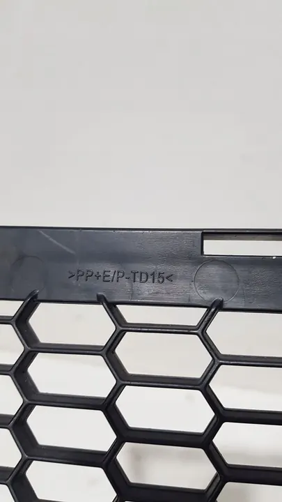 Grade de ventilação dianteira Toyota Verso-S 531120F040 image 5