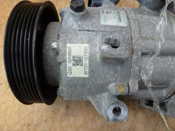 Compresseur de Climatisation KIA HYUNDAI 97701-D7300 image 3