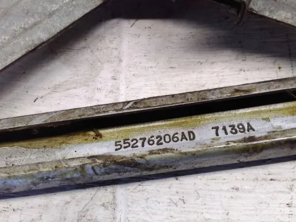 Dodge RAM Coupe fönsterregulator OEM 55276206AD Höger image 3