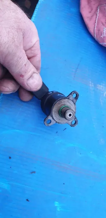 Sensor Presión Bomba Combustible BMW X5 X3 E60 E61 E90 image 3
