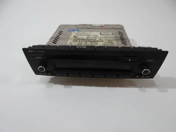 BMW X1 E84 CD Radio OEM 9283711 - Gebraucht image 2