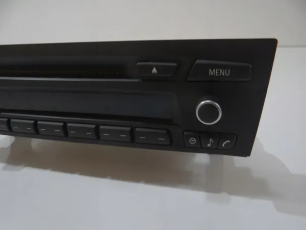BMW X1 E84 CD Radio OEM 9283711 - Gebraucht image 3