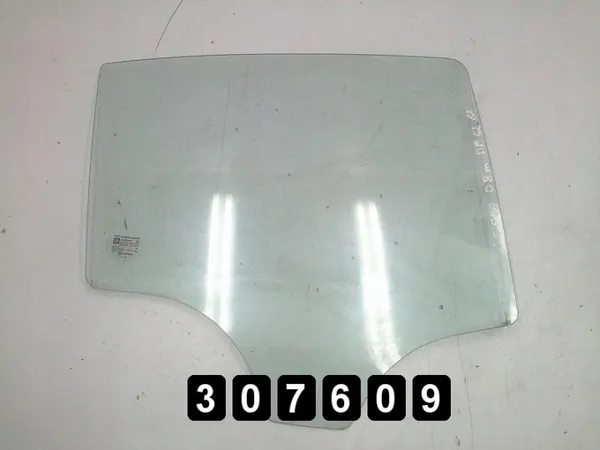 Vidrio de Puerta Opel Corsa OEM AM-307609 Usado image 2