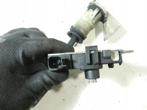 Ford Focus MK2 04-07 C-Max Motorhuv Lock Nyckel Insats 3M5116700BC image 4