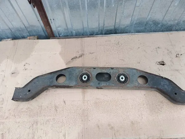 Poutre de support différentiel arrière Opel Mokka I OEM image 3