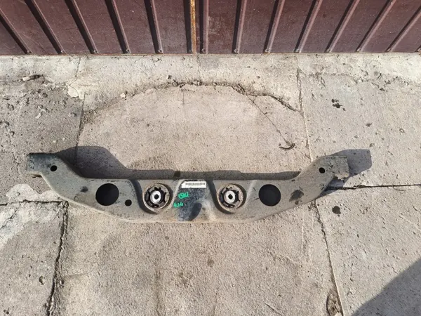 Poutre de support différentiel arrière Opel Mokka I OEM image 4