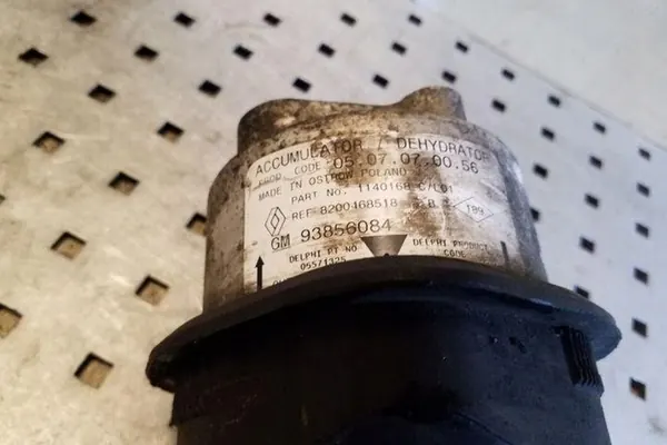 Essiccatore aria condizionata RENAULT TRAFIC II 2.0L diesel OEM 93856084 image 3