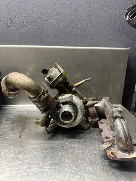 Turboalimentador Ford Focus MK3 C-Max MK2 Mondeo MK4 2.0 TDCI OEM image 2