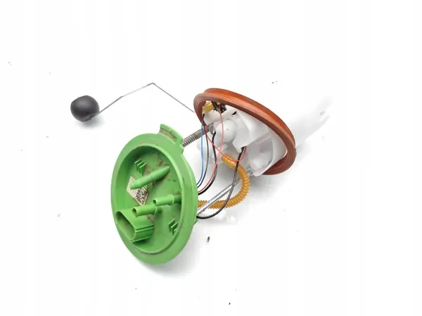 Audi A3 Bränslepump OEM 5Q0919051BE - Begagnad image 3