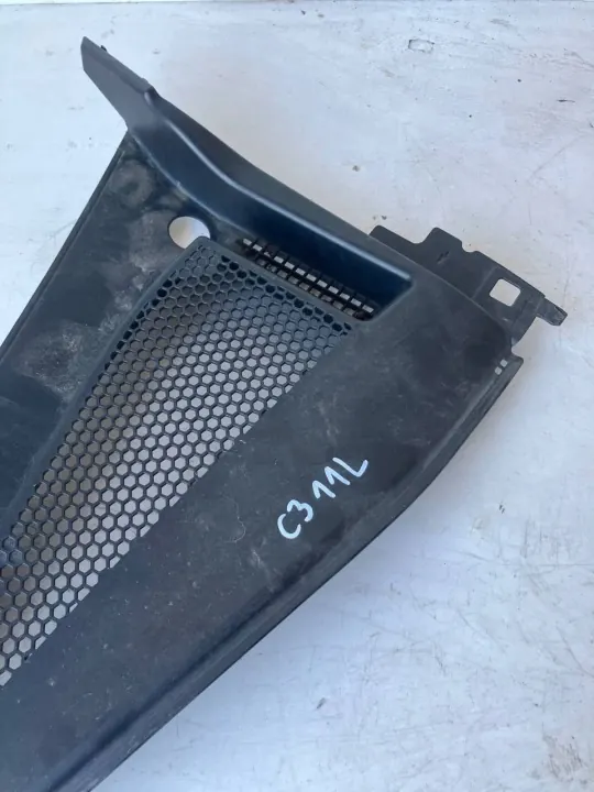Upper Left Windscreen Seal OEM 9811934477 for Citroen C3 image 3