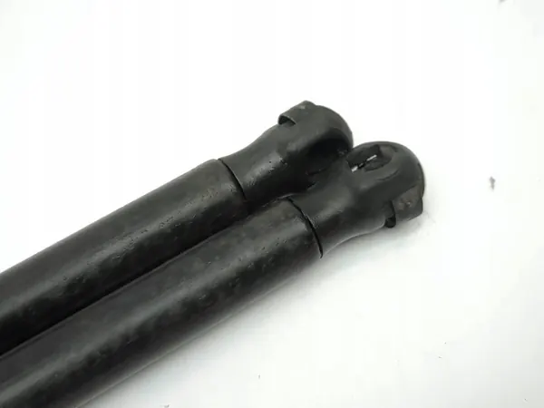 Volvo XC90 2004 Komplett Baklucka Dämpare OEM image 6