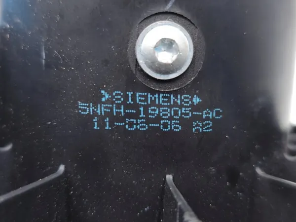 Nissan Pathfinder Puhallin OEM 5NFH-19805-AC image 7